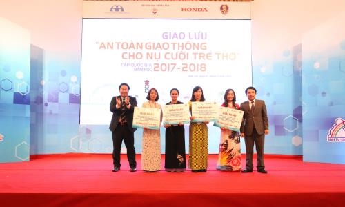 Chung kết hội giao lưu “An toàn giao thông cho nụ cười trẻ thơ” năm học 2017-2018