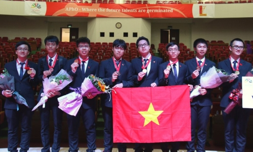 [Infographics] Việt Nam giành 4 Huy chương Vàng Olympic Vật lý châu Á