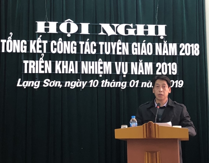 Đồng chí  Vy Minh Long, Trưởng ban Tuyên giáo Huyện ủy Cao Lộc đề nghị Ban Tuyên giáo Tỉnh ủy tiếp tục giúp đỡ về chuyên môn đối với báo cáo viên cấp huyện và Ban Tuyên giáo Huyện ủy