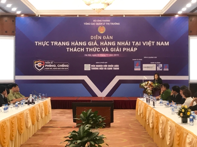 Diễn đàn "Thực trạng hàng giả, hàng nhái tại Việt Nam: Thách thức và giải pháp"