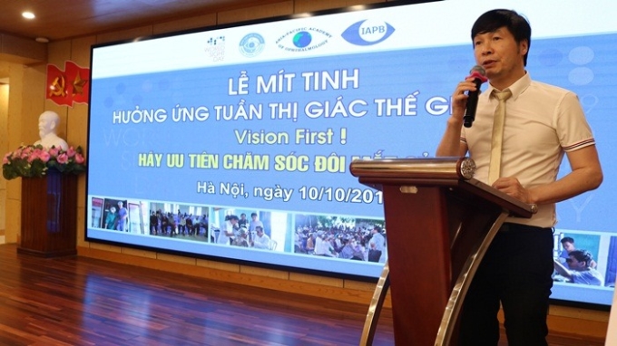 Phó Giám đốc Bệnh viện Mắt Trung ương Cung Hồng Sơn phát biểu tại buổi lễ