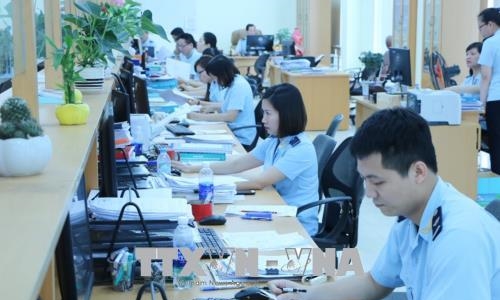 Tổng giá trị xuất nhập khẩu 11 tháng tăng 7,6%