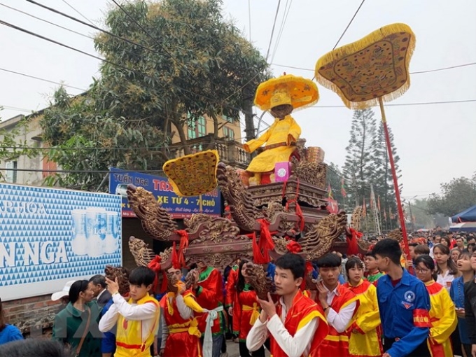 Lễ rước kiệu Đức Thần Tổ tại khu di tích lịch sử đình làng Mộ Trạch. (Ảnh: Hiền Anh/TTXVN)