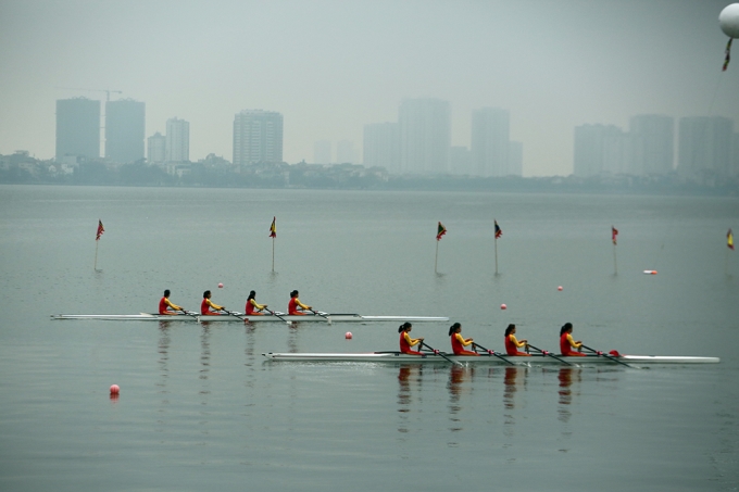 Biểu diễn chèo thuyền rowing thuyền nhẹ nữ 4 tay chèo, nội dung Việt Nam đoạt Huy chương Vàng tại ASIAD 2018.