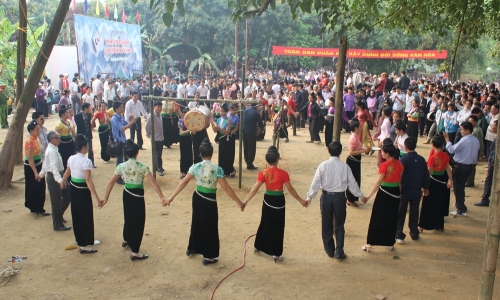 Thực hiện nghiêm việc bình xét và công nhận các danh hiệu văn hóa