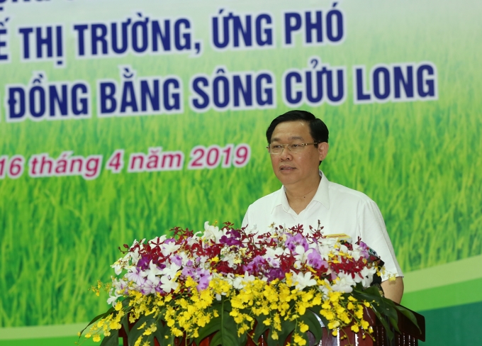 Phó Thủ tướng Vương Đình Huệ phát biểu tại diễn đàn. (Ảnh: VGP)