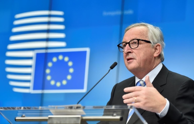 Chủ tịch Ủy ban châu Âu (EC) Jean-Claude Juncker cam kết đấu tranh chống mọi “tin giả” trước thềm cuộc bầu cử Nghị viện châu Âu (EP) vào tháng tới.