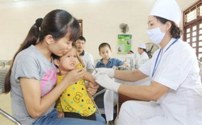 Từ tháng 5, thêm 1 loại vaccine 5 trong 1 được tiêm miễn phí (Ảnh: KT)