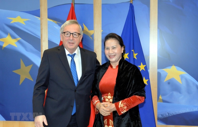 Chủ tịch Quốc hội Nguyễn Thị Kim Ngân hội kiến Chủ tịch Ủy ban châu Âu Jean-Claude Juncker. (Nguồn: TTXVN)