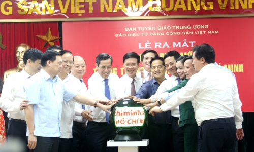 Ra mắt giao diện mới Trang thông tin điện tử Hồ Chí Minh