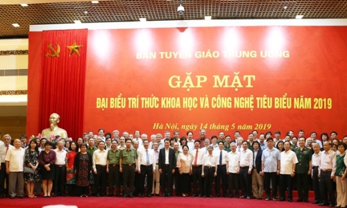 Phát huy vai trò tiên phong sáng tạo của đội ngũ trí thức, góp phần xây dựng và bảo vệ đất nước