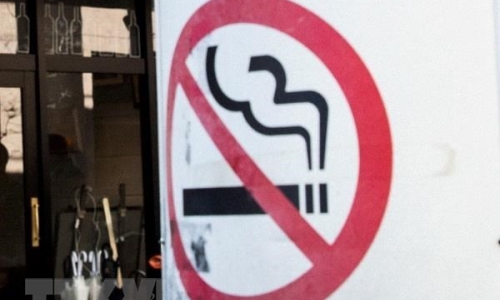 Giám sát chặt việc thực thi quy định cấm hút thuốc tại nơi làm việc