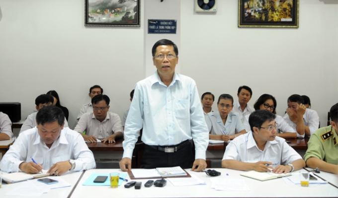 Ông Nguyễn Phước Trung, Giám đốc Sở Nông nghiệp và Phát triển nông thôn phát biểu trong cuộc họp.