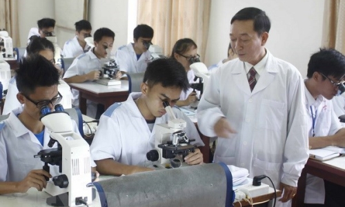 Chưa có tự chủ đại học đúng nghĩa ở Việt Nam
