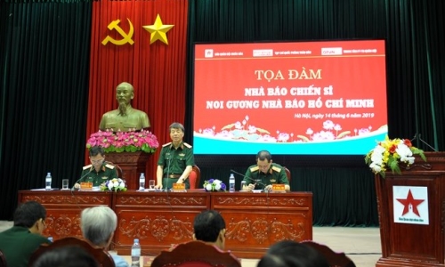 Tọa đàm “Nhà báo chiến sĩ noi gương Nhà báo Hồ Chí Minh”