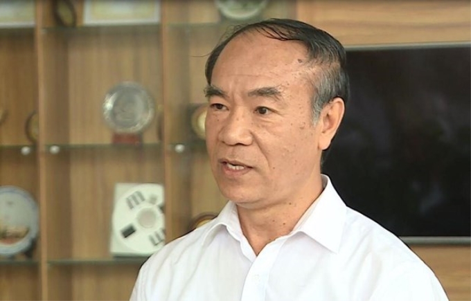 Chánh thanh tra Bộ Giáo dục và Đào tạo Nguyễn Huy Bằng trả lời phỏng vấn báo chí. (Ảnh: Vietnam+)