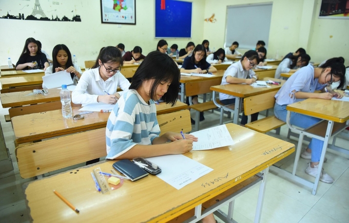 Học sinh Hà Nội dự thi vào lớp 10 trung học phổ thông. (Ảnh: Thanh Tùng/Vietnam+)