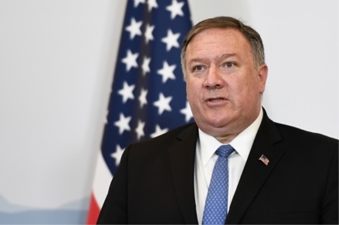 Ngoại trưởng Mỹ Mike Pompeo tại buổi họp báo ở Bern, Thụy Sĩ. (Ảnh: AFP).