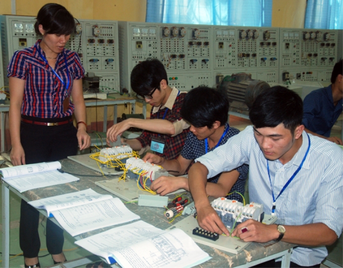 Người lao động được đào tạo nghề và giới thiệu việc làm qua Trung tâm  giáo dục dạy nghề - giáo dục thường xuyên thành phố Lào Cai. (Ảnh minh họa)