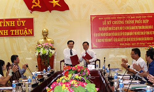 Bình Thuận: Ký kết chương trình phối hợp giữa Ban Tuyên giáo Tỉnh ủy và Ủy ban nhân dân tỉnh