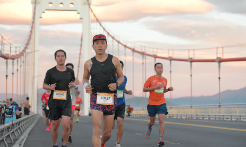 VĐV Việt Nam vô địch cuộc thi Marathon quốc tế Đà Nẵng 2019