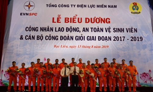 EVNSPC tuyên dương lao động giỏi