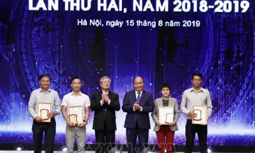 Thủ tướng Nguyễn Xuân Phúc: Báo chí cần coi trọng tính khách quan, chân thực trong khai thác, xử lý thông tin về tham nhũng, lãng phí