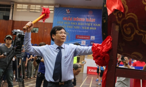 Gần 200 tay vợt tham dự Giải Bóng bàn Cúp Hội Nhà báo Việt Nam lần thứ XIII