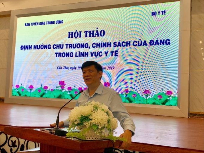 Đồng chí Nguyễn Thanh Long, Phó Trưởng ban Tuyên giáo Trung ương phát biểu chỉ đạo tại Hội thảo.