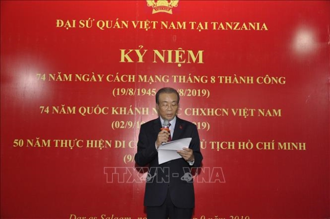 Đại sứ Việt Nam tại Tanzania Đặng Kim Doanh phát biểu tại buổi lễ. Ảnh: TTXVN