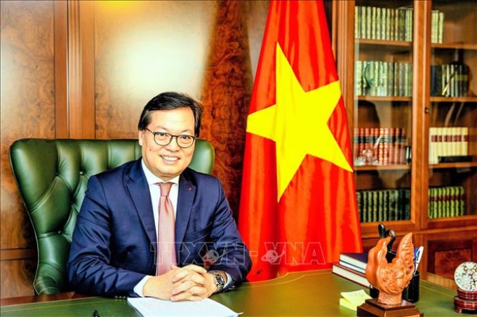 Đại sứ Dương Chí Dũng, Trưởng Phái đoàn Việt Nam bên cạnh LHQ, WTO và các tổ chức quốc tế khác tại Geneva.