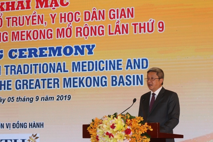 PGS, TS Nguyễn Trường Sơn - Thứ trưởng Y tế phát biểu tại hội nghị.