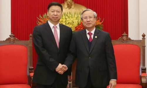 Thường trực Ban Bí thư tiếp Đoàn Đại biểu Đảng Cộng sản Trung Quốc