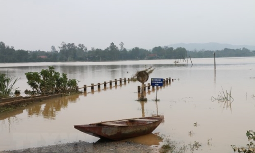 Nghệ An đề nghị Bộ Tư lệnh Quân khu 4 hỗ trợ khắc phục hậu quả mưa lũ