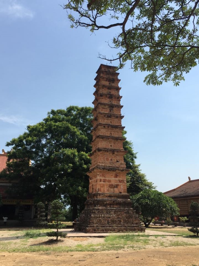 Tháp Bình Sơn - một tuyệt tác tháp uy nghi, cổ kính. Ảnh: vinhphuc.gov.vn
