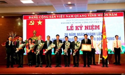 Báo Điện tử Đảng Cộng sản Việt Nam kỷ niệm 20 năm thành lập và đón nhận Huân chương Lao động hạng Nhì