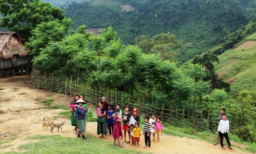 Tăng cường bảo vệ và phát triển các dân tộc thiểu số rất ít người