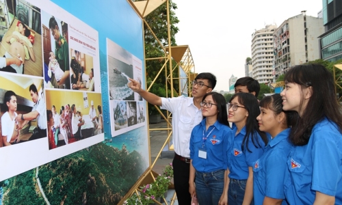 Lan tỏa tình yêu biển, đảo quê hương