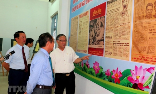 Hình tượng Bác Hồ trên báo chí cách mạng ở miền Nam 1945-1975