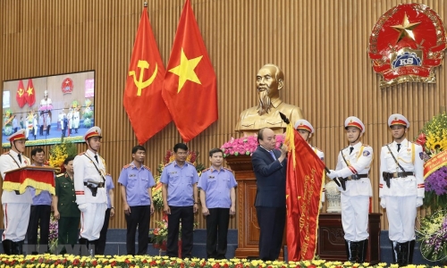 'Cán bộ kiểm sát nâng cao bản lĩnh đấu tranh chống tham nhũng'