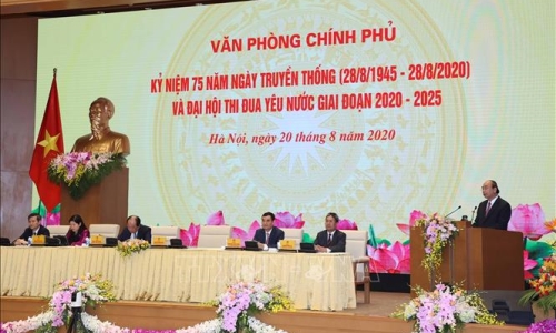 Thủ tướng Nguyễn Xuân Phúc: Văn phòng Chính phủ phải tiên phong trong thi đua