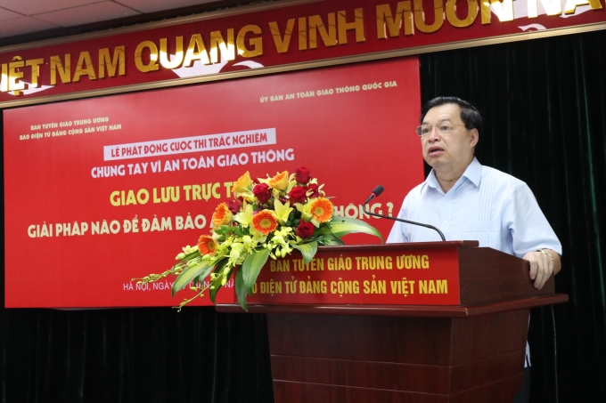 Đồng chí Lê Mạnh Hùng, Phó Trưởng Ban Tuyên giáo Trung ương phát biểu chỉ đạo tại Lễ phát động. (Ảnh: Đình Thức)