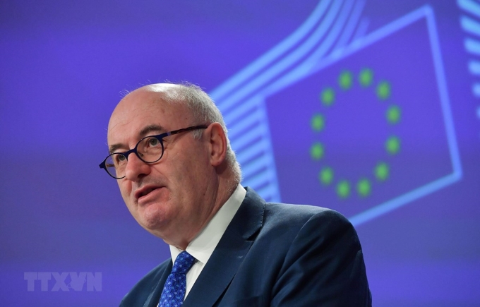 Ủy viên thương mại Liên minh châu Âu (EU) Phil Hogan trong cuộc họp báo về vấn đề Brexit tại Brussels, Bỉ ngày 8/4/2019. (Ảnh: AFP/TTXVN)