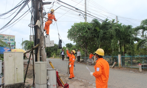 EVNSPC bảo đảm an toàn và phòng chống tai nạn điện mùa mưa bão