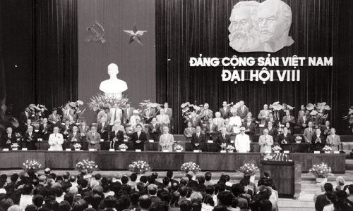Tháng 6 -1996: Đại hội đại biểu toàn quốc lần thứ VIII của Đảng