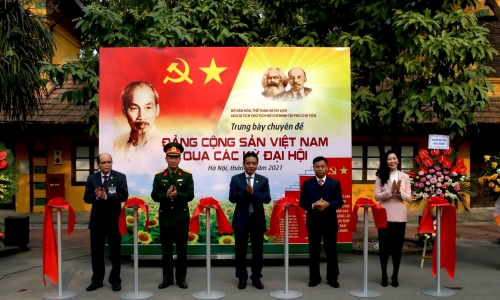 Triển lãm chuyên đề “Đảng Cộng sản Việt Nam qua các kỳ Đại hội” trước thềm Đại hội Đảng lần thứ XIII