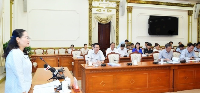 Chủ tịch Uỷ ban Bầu cử Nguyễn Thị Lệ phát biểu kết luận Phiên họp thứ 6. (Ảnh: hcmcpv.org.vn)