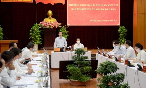 Đồng chí Võ Văn Thưởng làm việc với Ban thường vụ Thành ủy Đà Nẵng