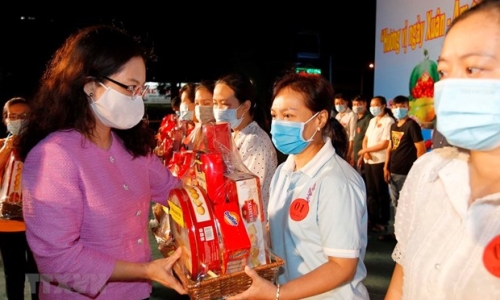 Thành phố Hồ Chí Minh: Hơn 871 tỷ đồng chăm lo Tết cho người dân