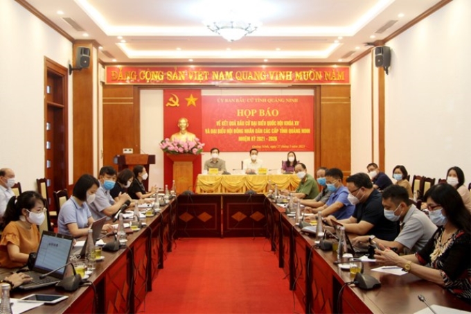 Ủy ban bầu cử tỉnh Quảng Ninh tổ chức họp báo thông tin về kết quả bầu cử.